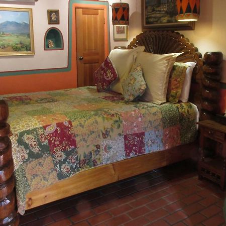La Dona Luz Inn An Historic B&B Таос Екстериор снимка