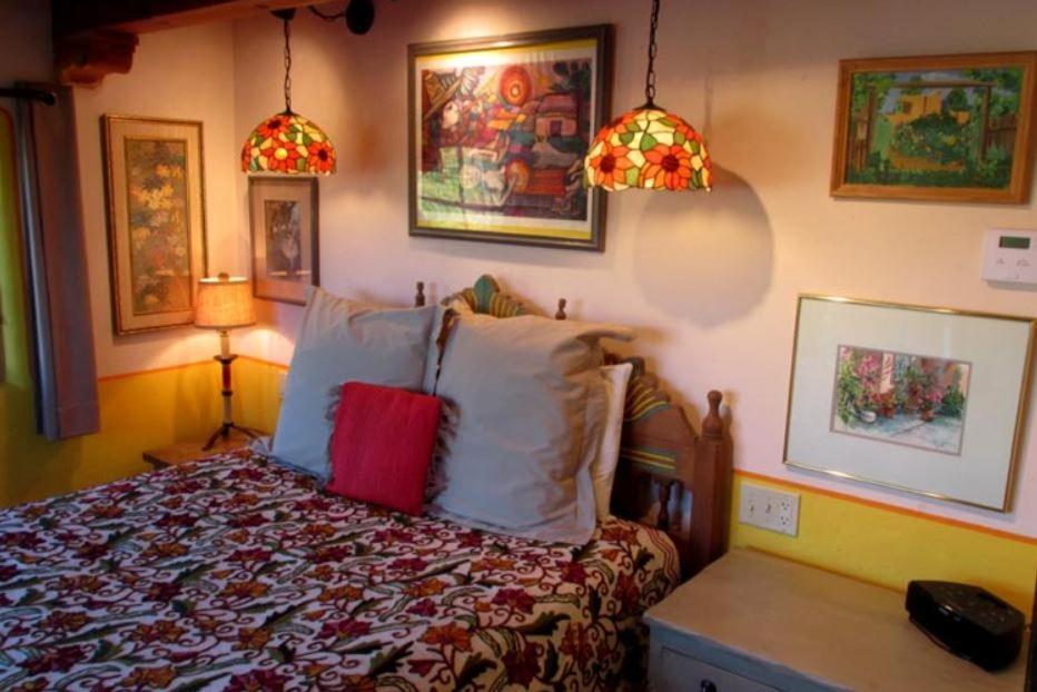 La Dona Luz Inn An Historic B&B Таос Екстериор снимка