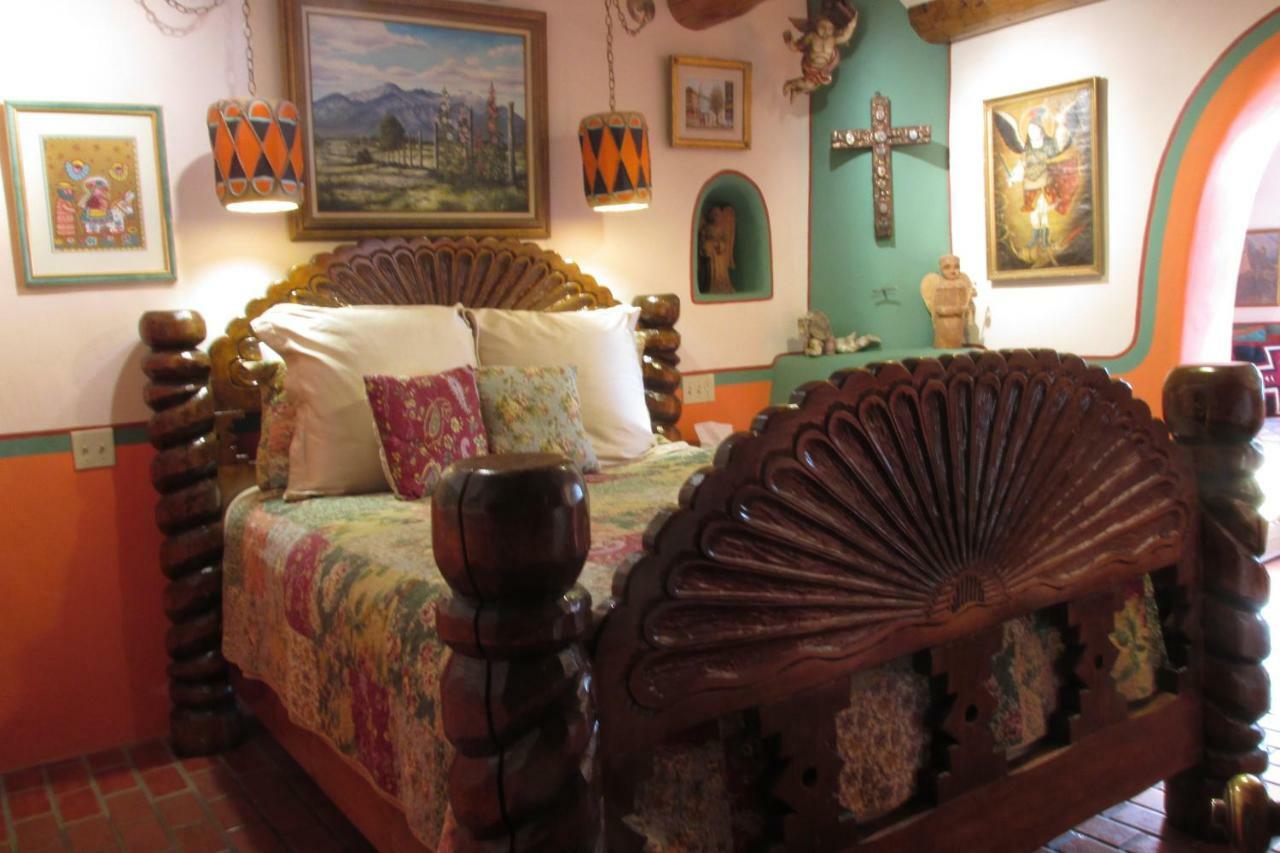 La Dona Luz Inn An Historic B&B Таос Екстериор снимка