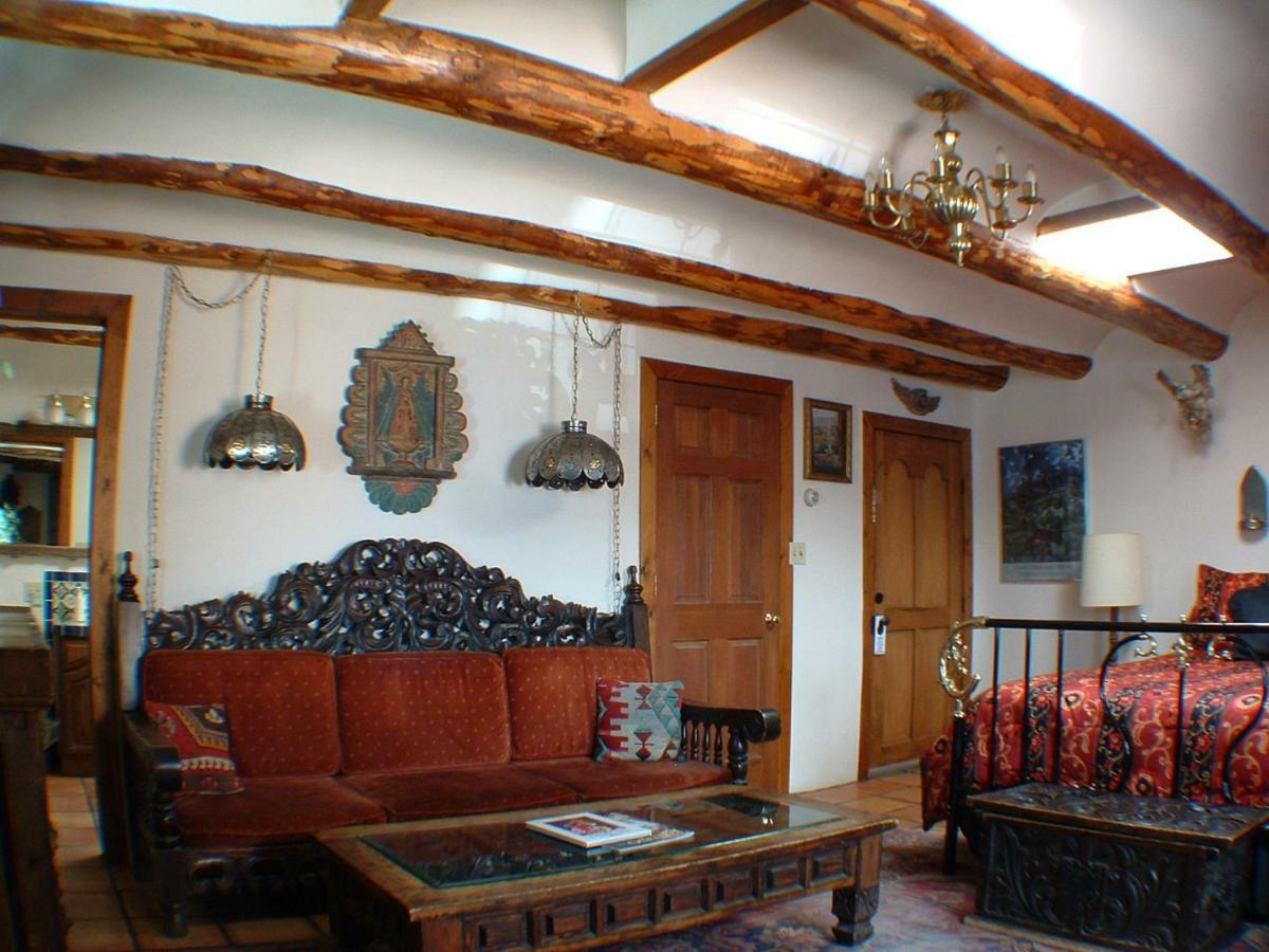 La Dona Luz Inn An Historic B&B Таос Екстериор снимка